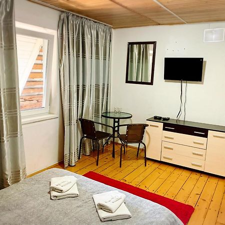 Mini-Hotel Sakvoyage Tsjernivtsi Eksteriør bilde