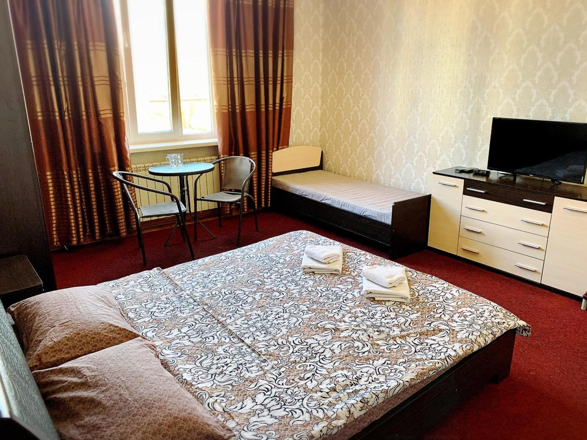 Mini-Hotel Sakvoyage Tsjernivtsi Eksteriør bilde